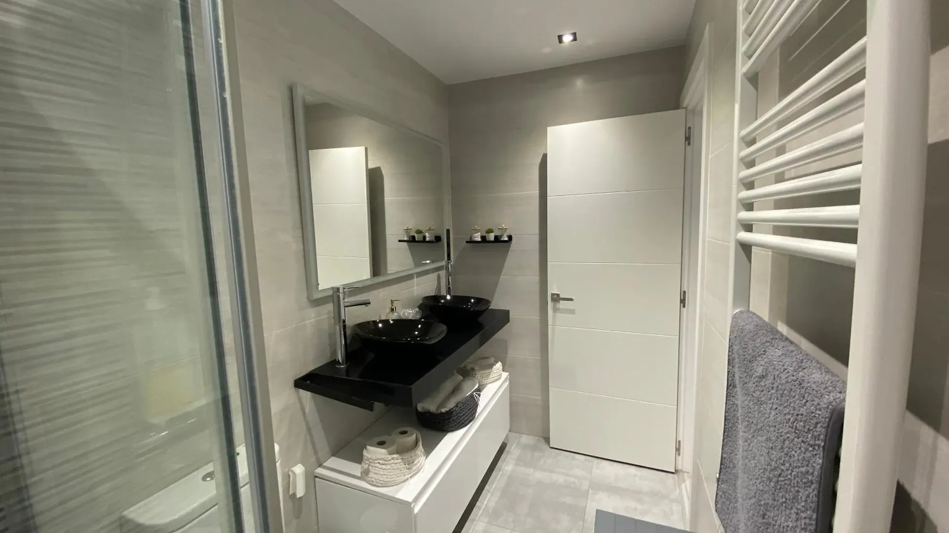 Piso Deluxe Centro Cerca Del Bec Apartment Barakaldo