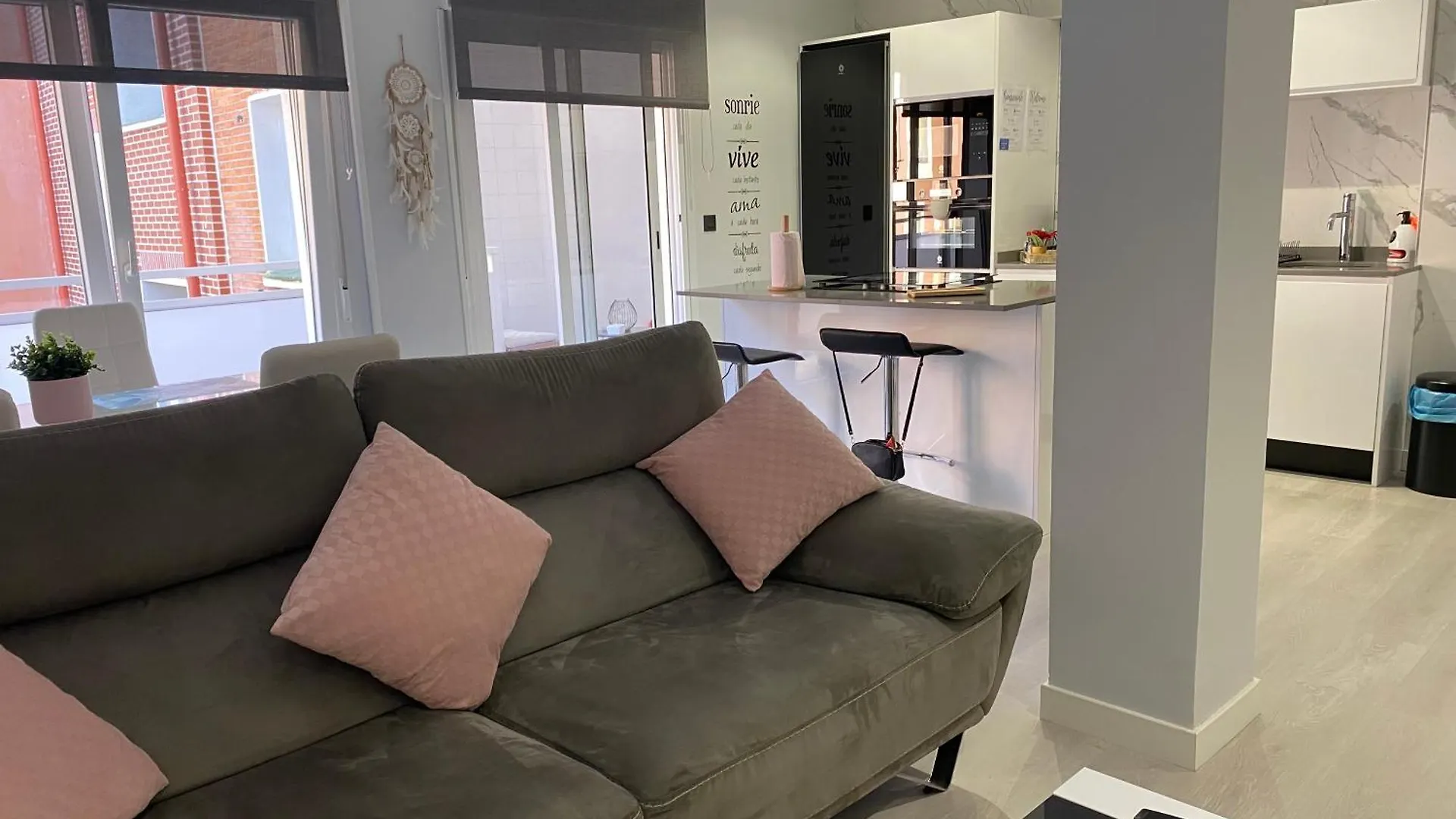 Apartamento Piso Deluxe Centro Cerca Del Bec Barakaldo 0*,  España